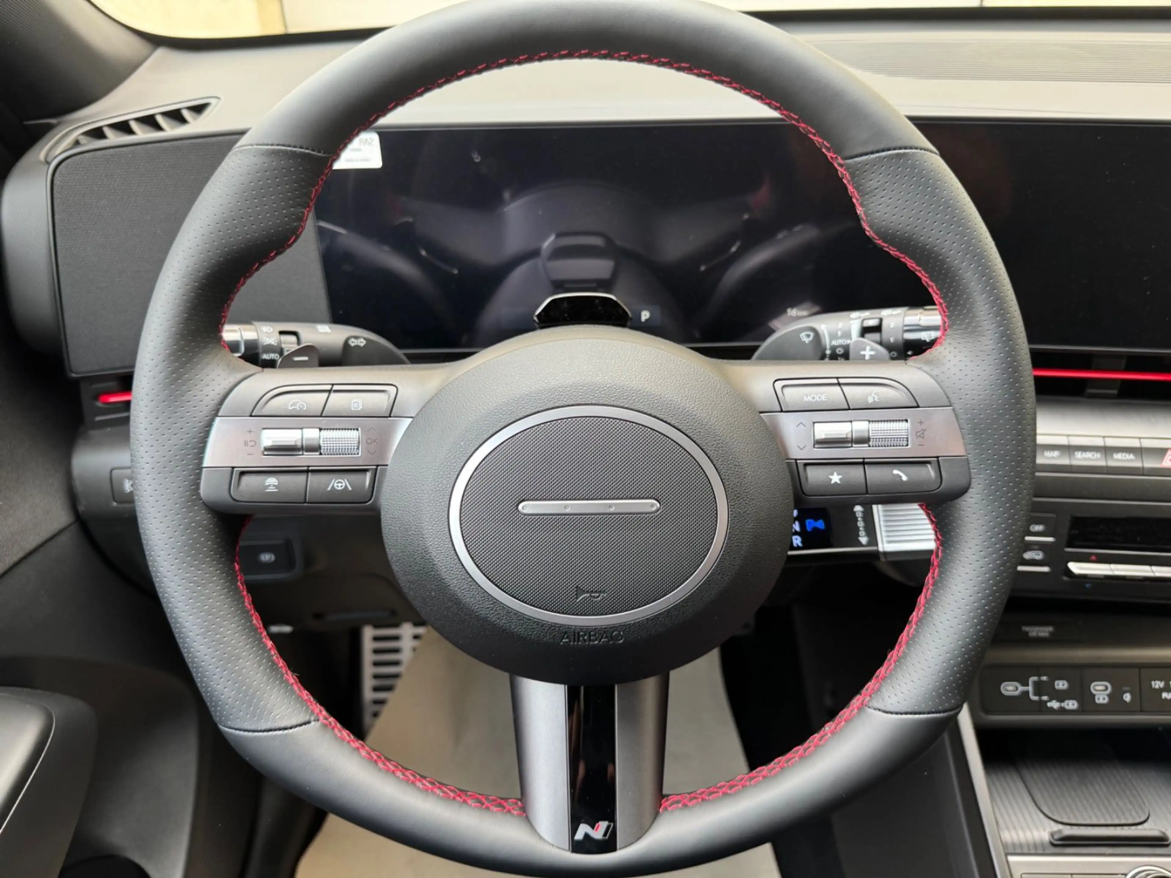 Hyundai KONA N Line 2WD — photo 18