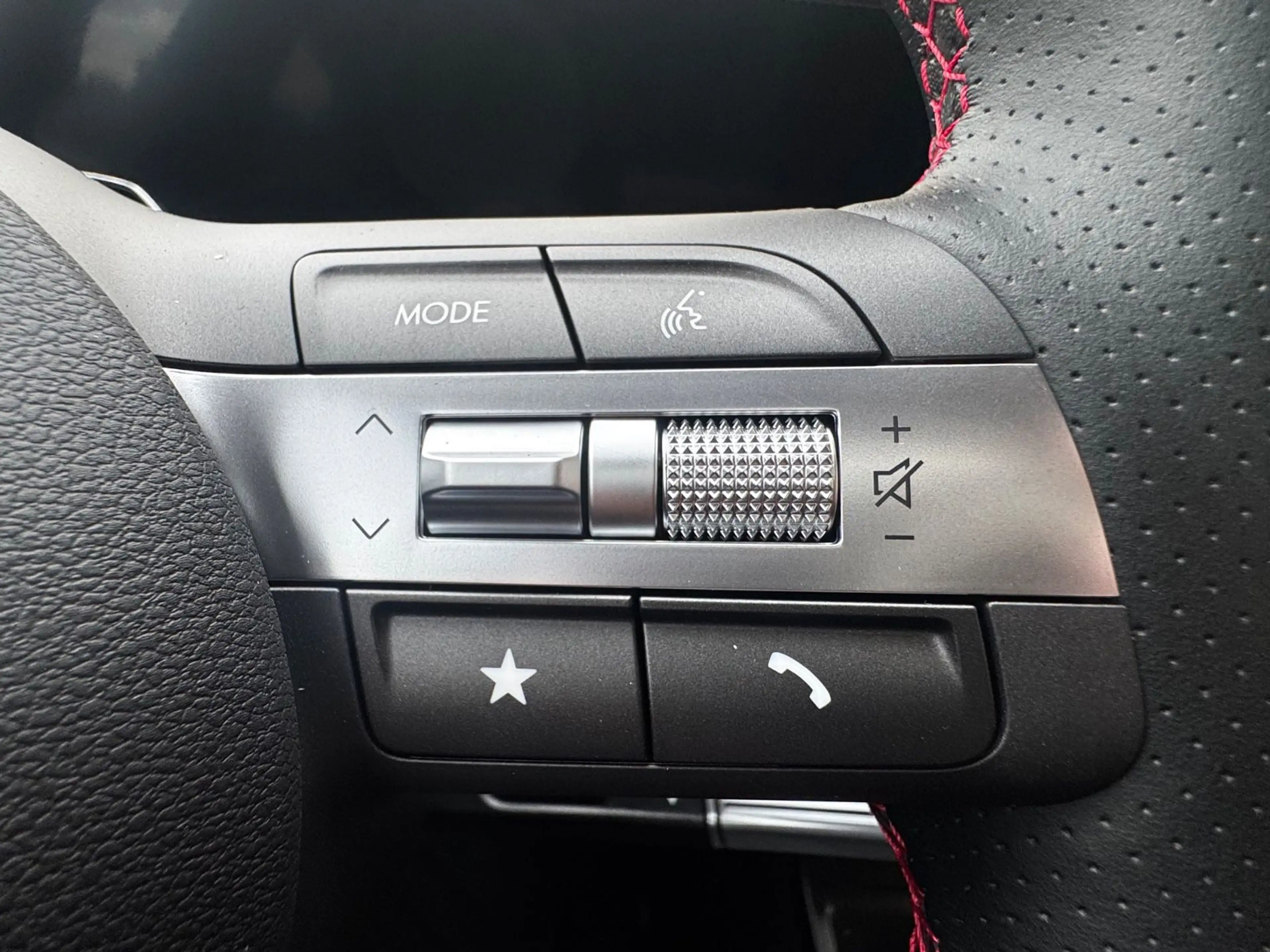 Hyundai KONA N Line 2WD — photo 21