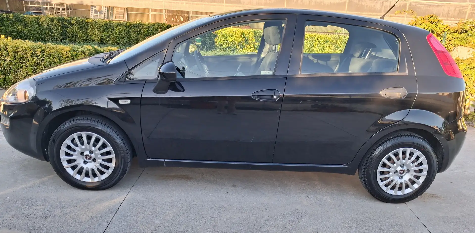 Fiat Grande Punto Nero - 1