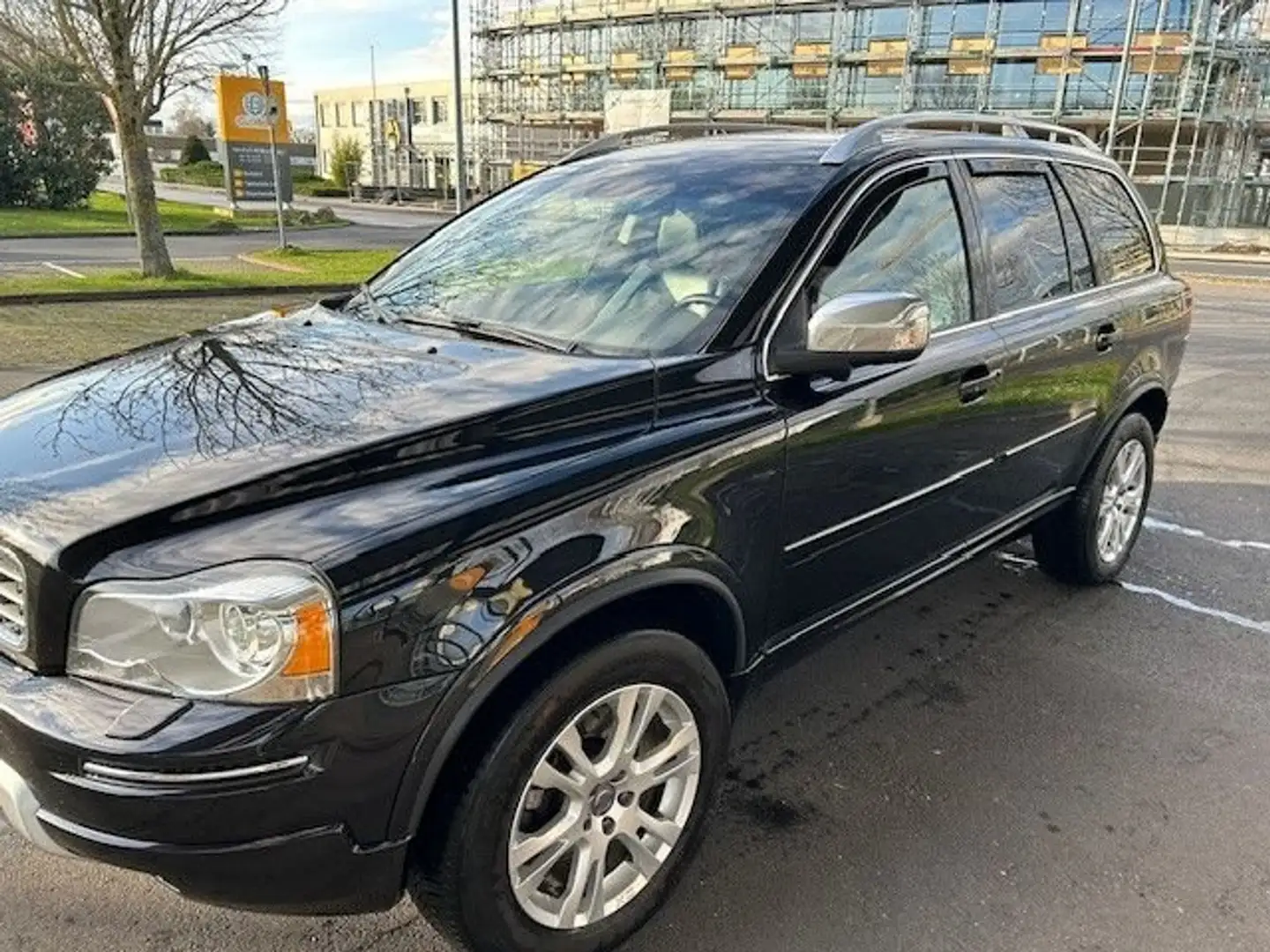 Volvo XC90 XC90 D5 AWD Geartonic Summum Černá - 2