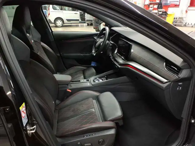 Skoda Octavia view 8