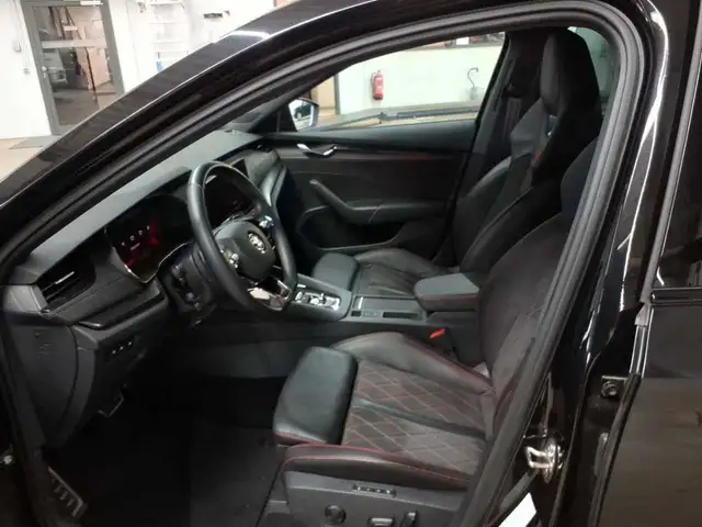 Skoda Octavia view 7