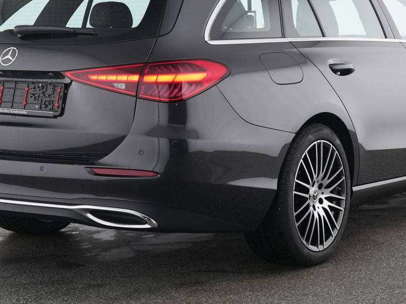 Mercedes-Benz C 180 T-Modell Avantgarde*AHV*Totwinkel — photo 4