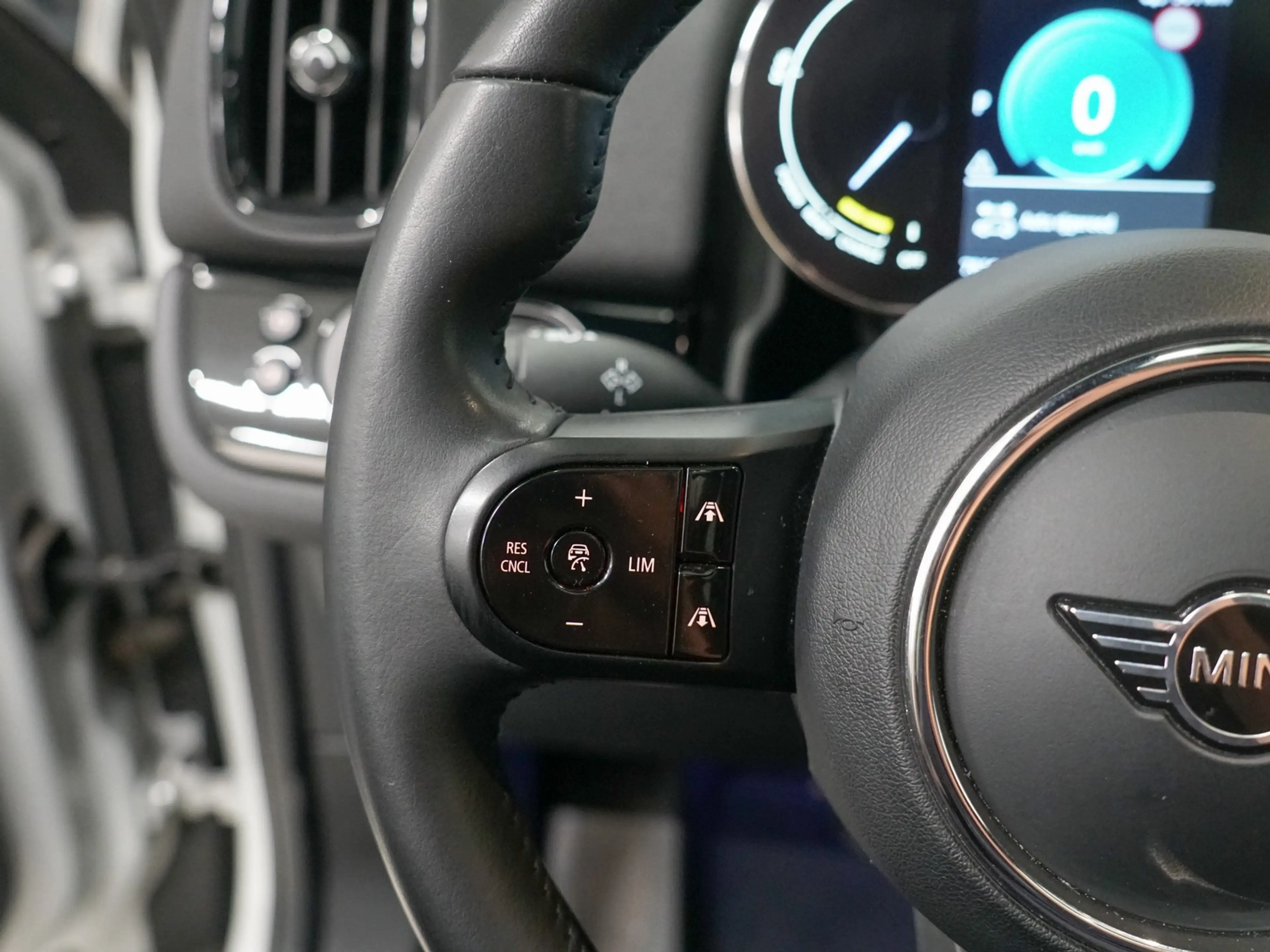 MINI Cooper SE Countryman 1.5 ALL4 Panoramadak | Harman Kardon | ACC | Head — photo 43