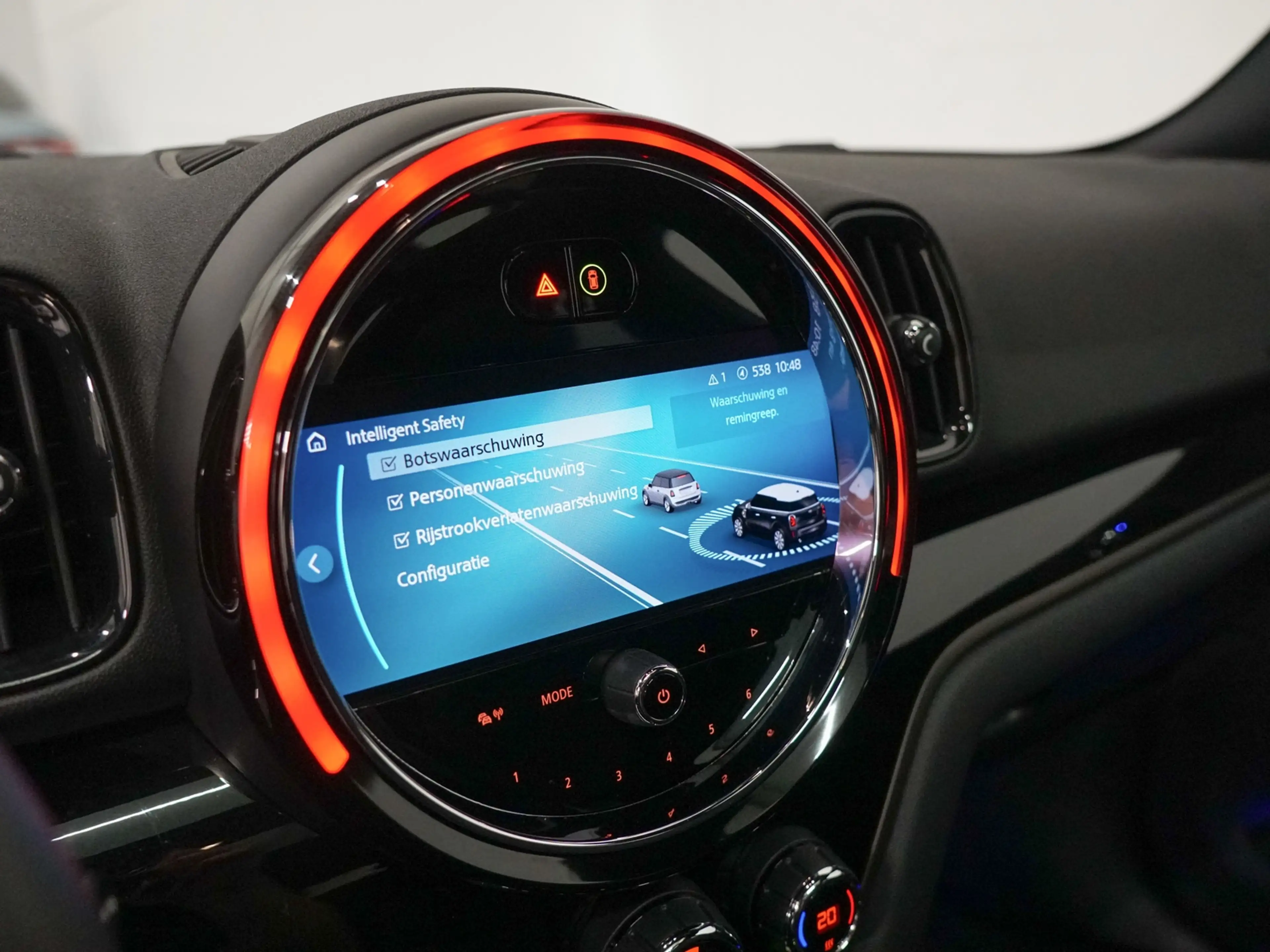 MINI Cooper SE Countryman 1.5 ALL4 Panoramadak | Harman Kardon | ACC | Head — photo 19