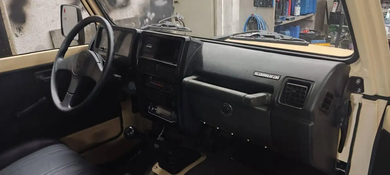 Suzuki SJ Samurai de Luxe, foto 3