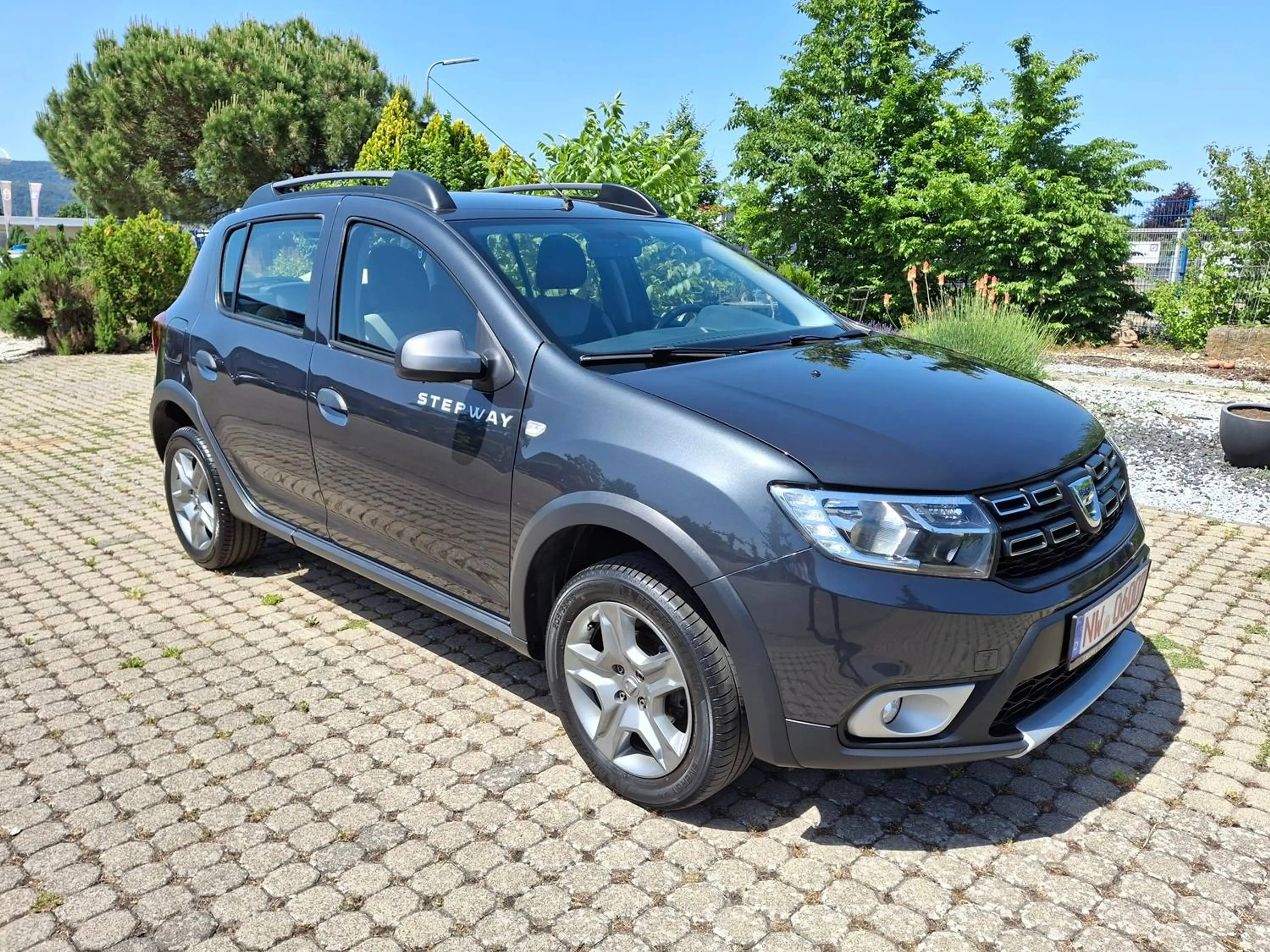Dacia Sandero Stepway, Prestige,1.Hd, TÜV neu, Klima,Navi,PDC — photo 2