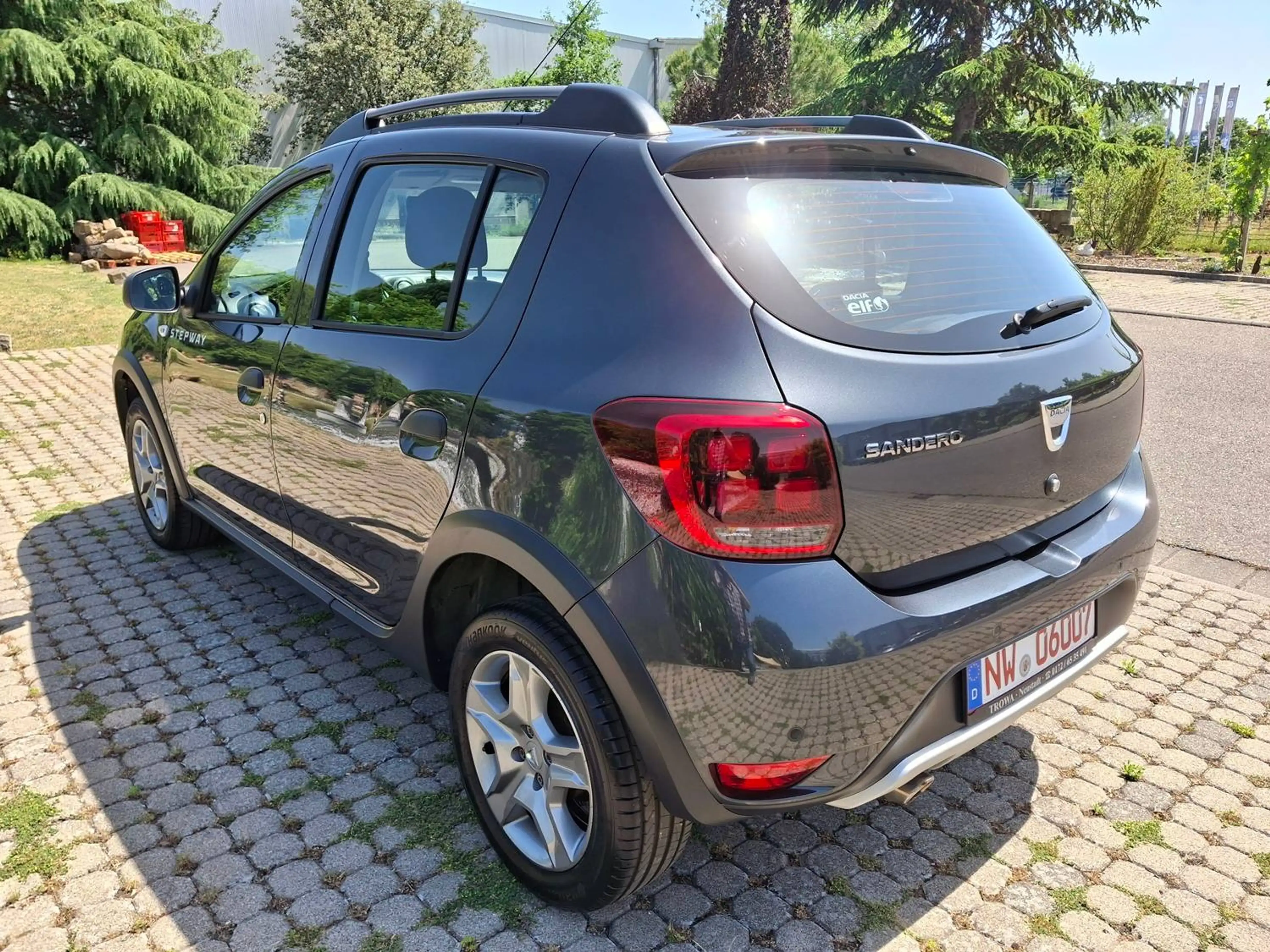 Dacia Sandero Stepway, Prestige,1.Hd, TÜV neu, Klima,Navi,PDC — photo 4