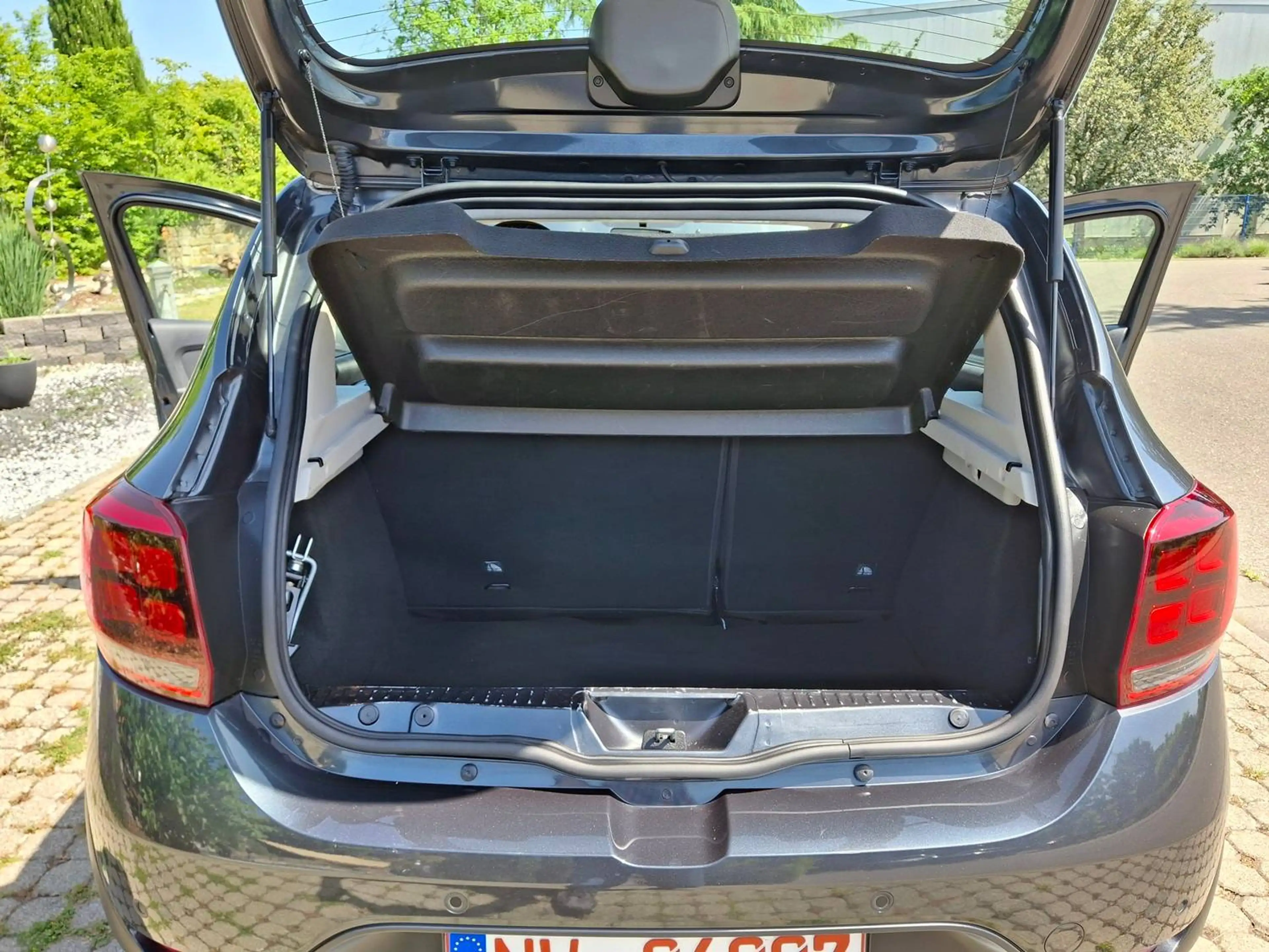 Dacia Sandero Stepway, Prestige,1.Hd, TÜV neu, Klima,Navi,PDC — photo 14