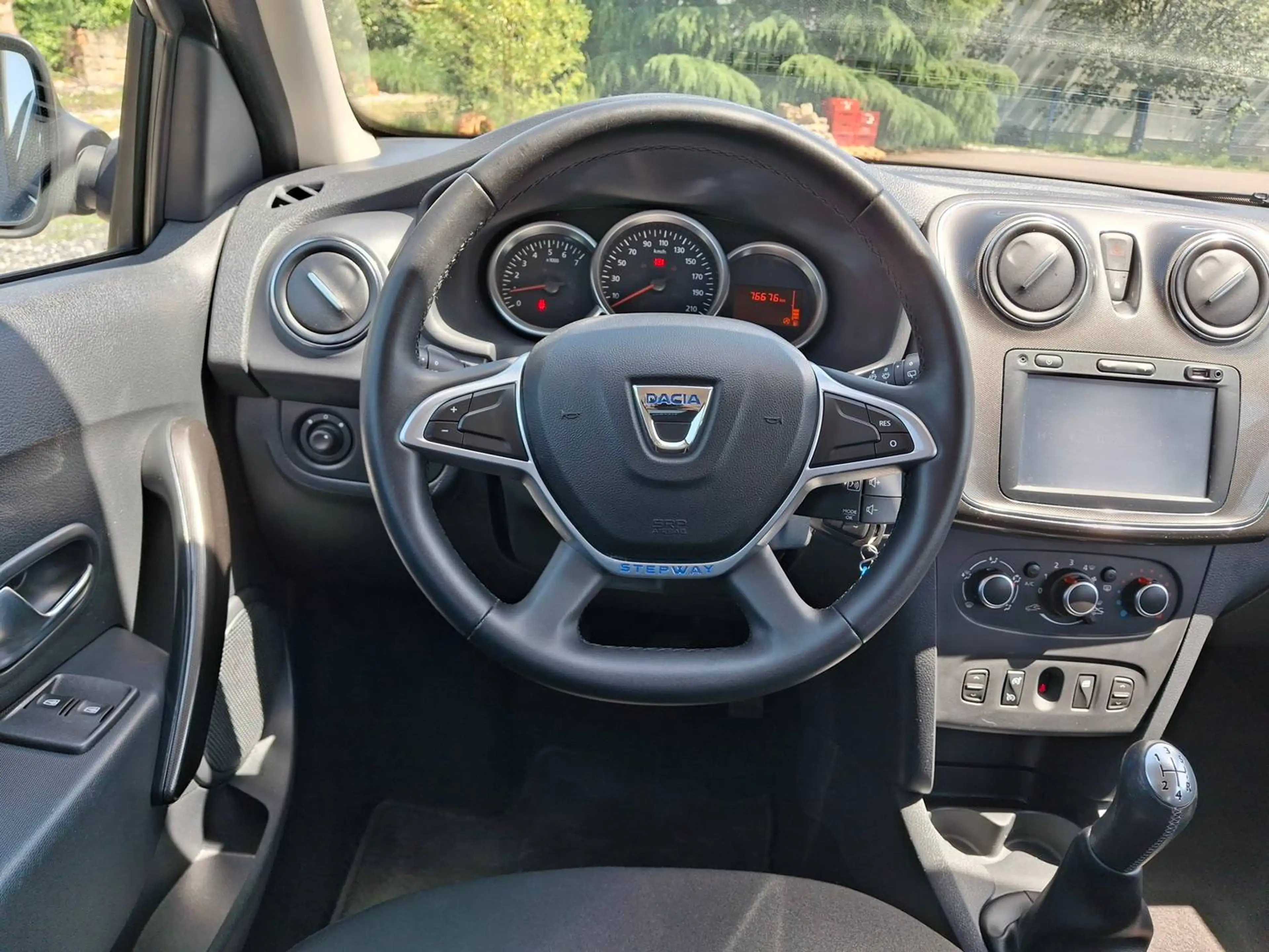 Dacia Sandero Stepway, Prestige,1.Hd, TÜV neu, Klima,Navi,PDC — photo 8
