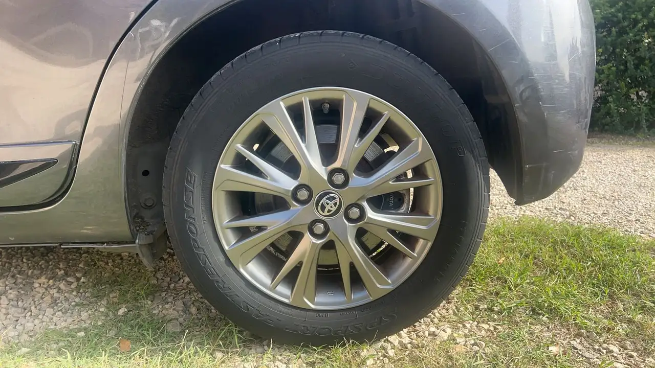Toyota Yaris Yaris — photo 19