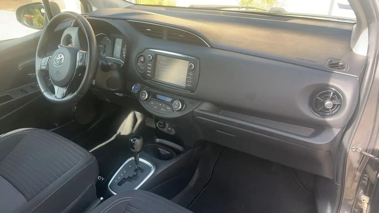 Toyota Yaris Yaris — photo 10