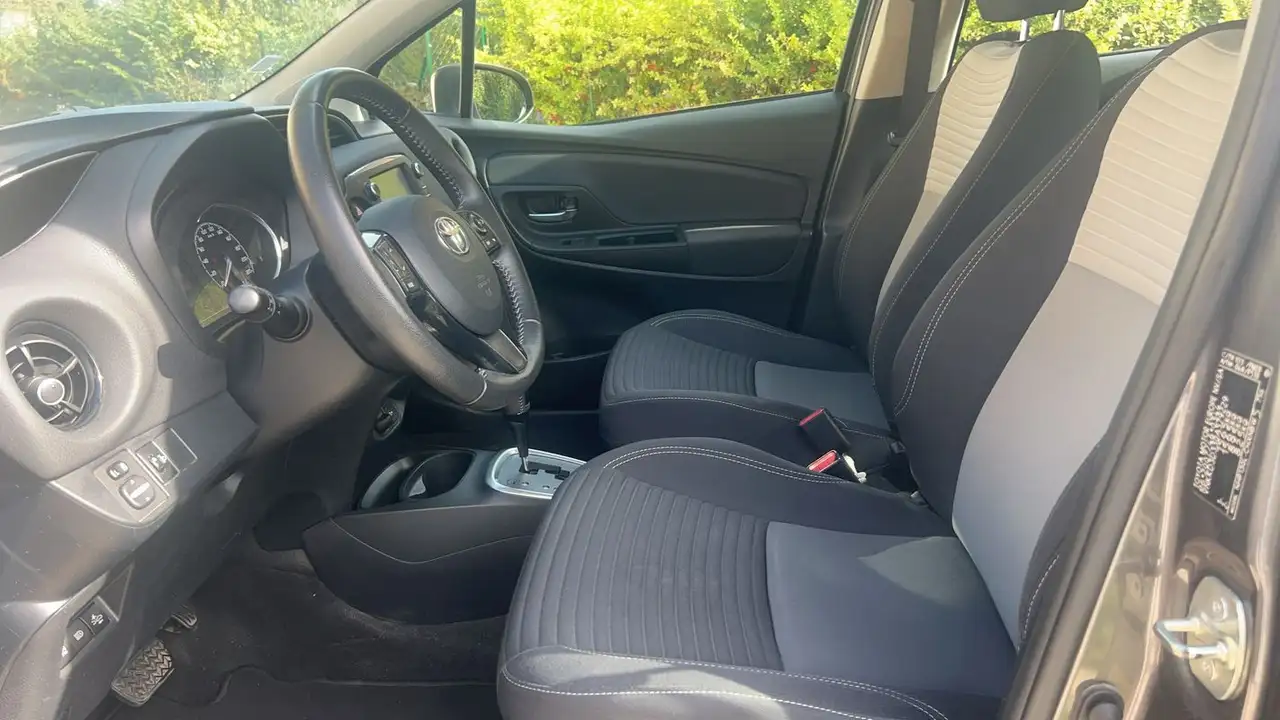 Toyota Yaris Yaris — photo 26