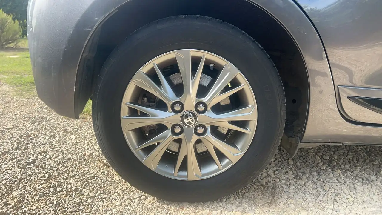 Toyota Yaris Yaris — photo 16