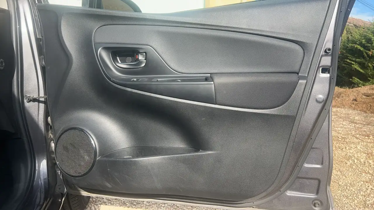 Toyota Yaris Yaris — photo 24