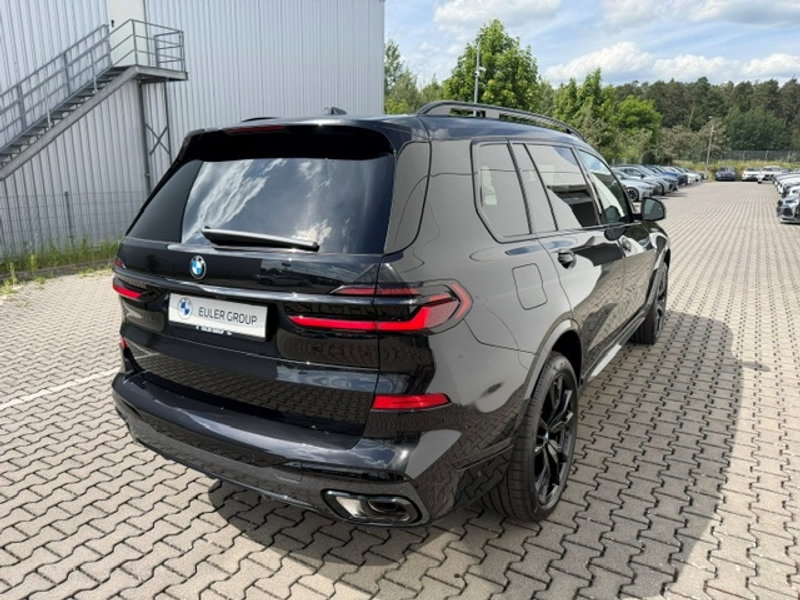 BMW X7 xDrive 40d Sportpaket HUD Luftfederung Niveau Stan — photo 4