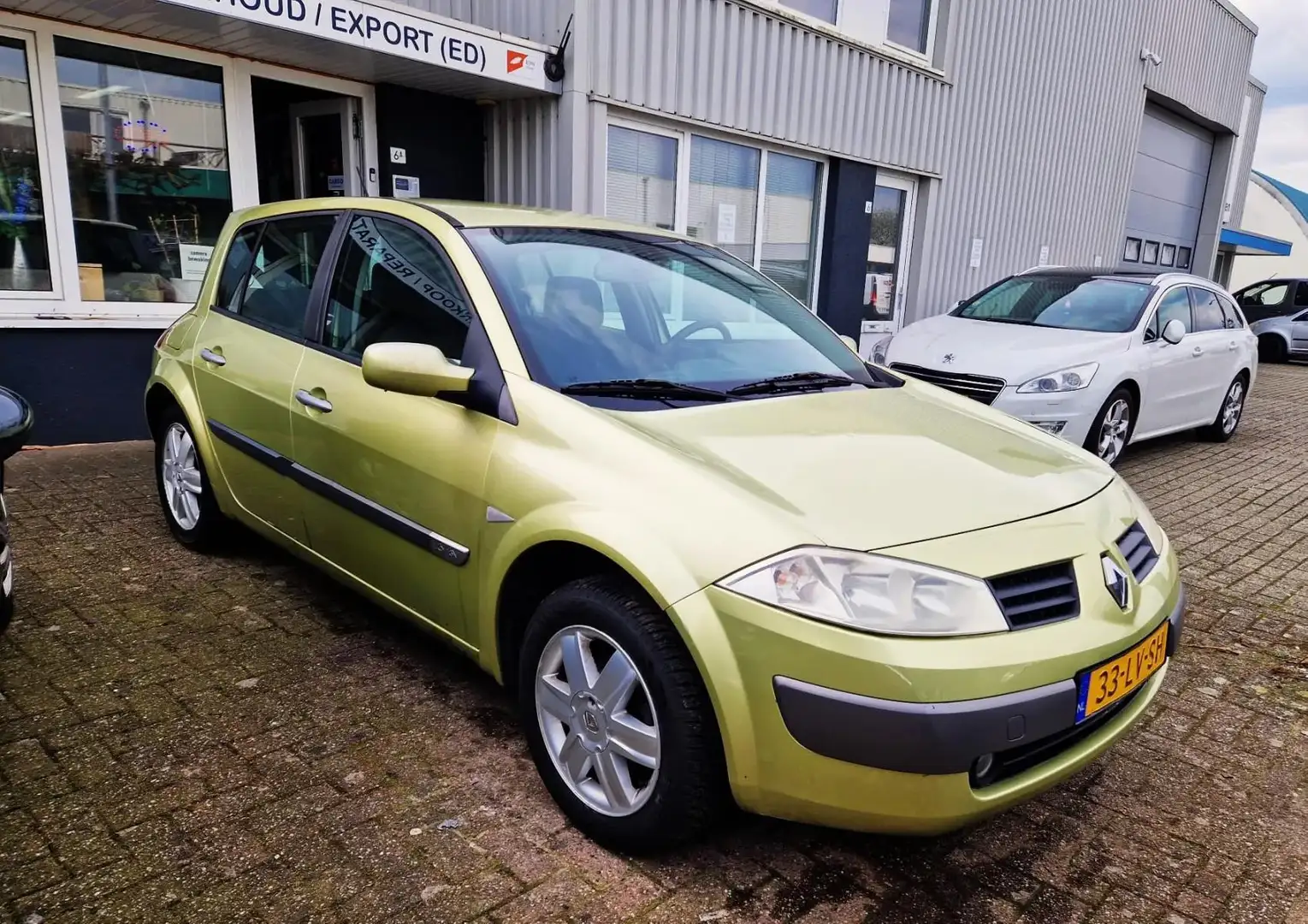 Renault Megane 1.6-16V Dynamique Luxe Groen - 2