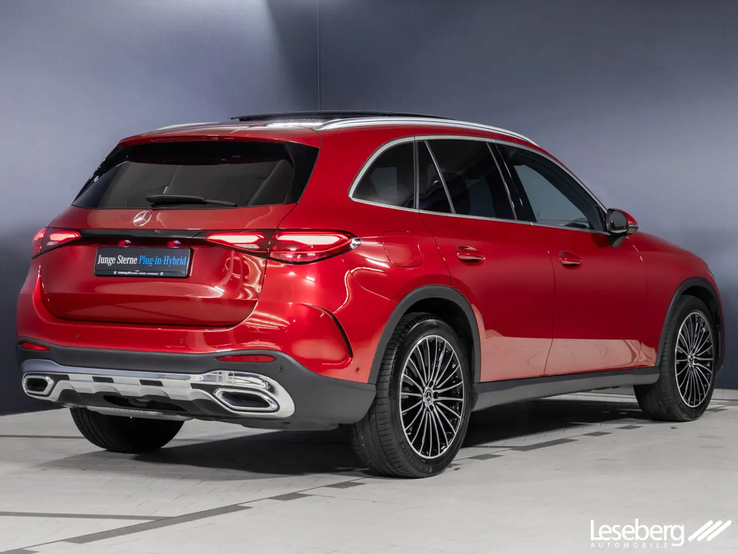Mercedes-Benz GLC 300 GLC 300 d 4M AMG LED//Pano/AHK/Distro/Kamera/DAB Rot - 2