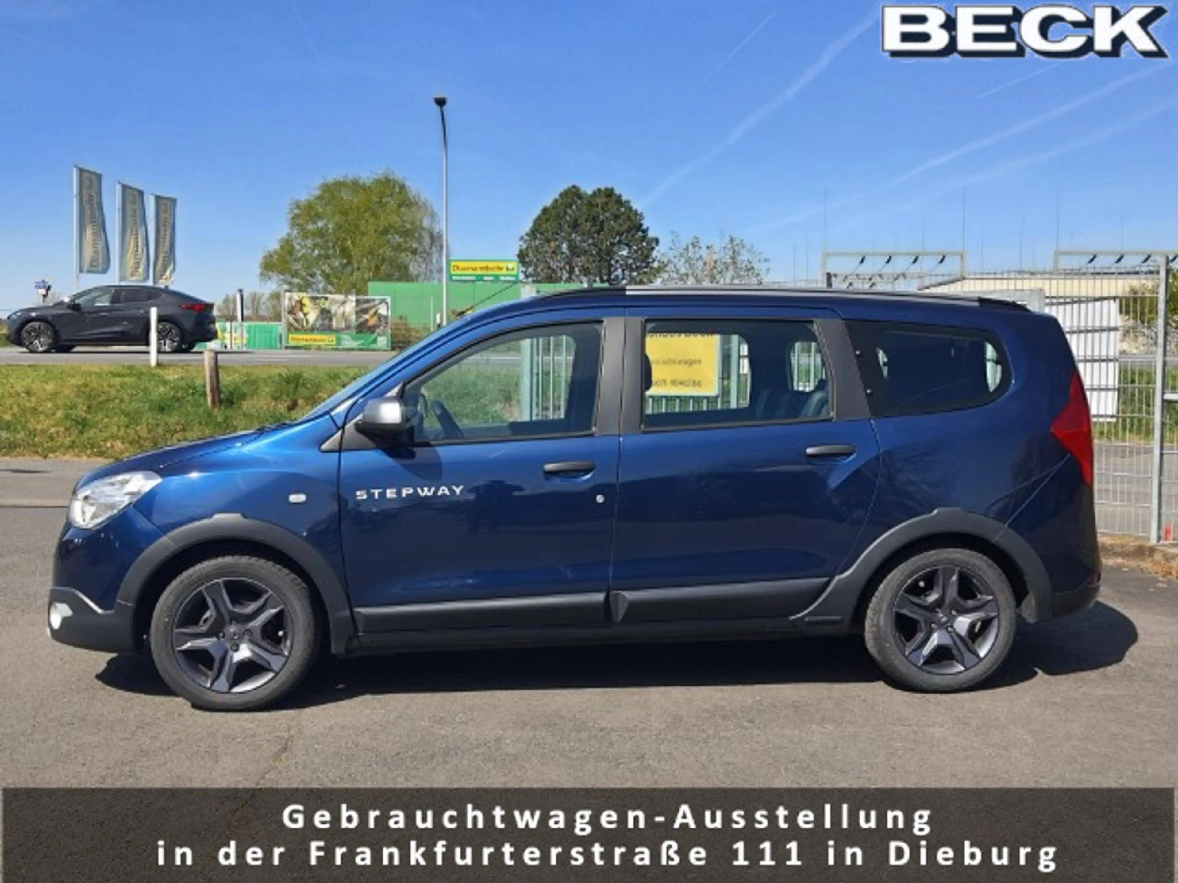 Dacia Lodgy Stepway SCe 100 | 7-Sitzer,AHK,Klima,BT,Rückfah — photo 5