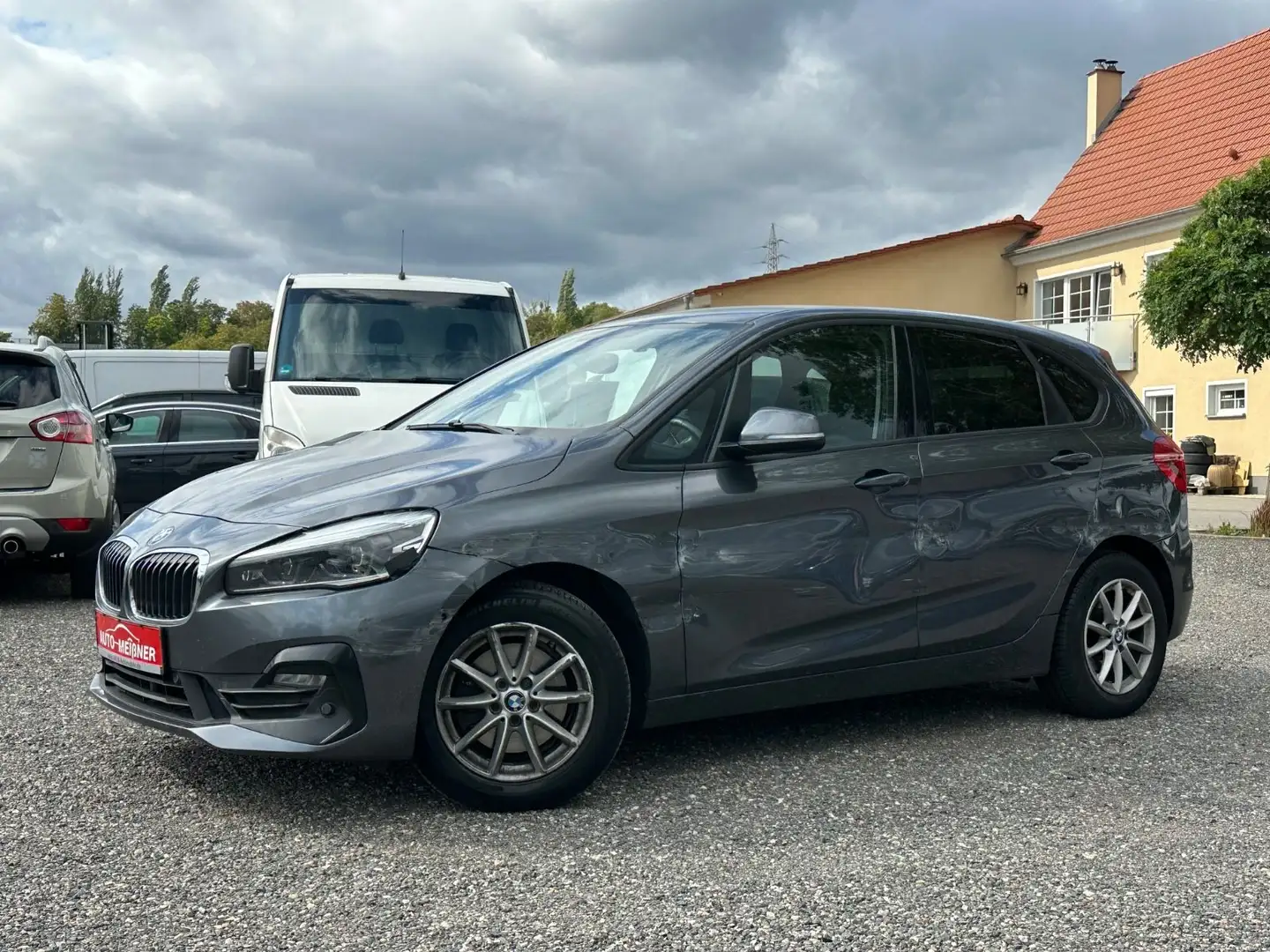BMW 218 Baureihe 2 Active Tourer 218 d Advantage Gris - 1