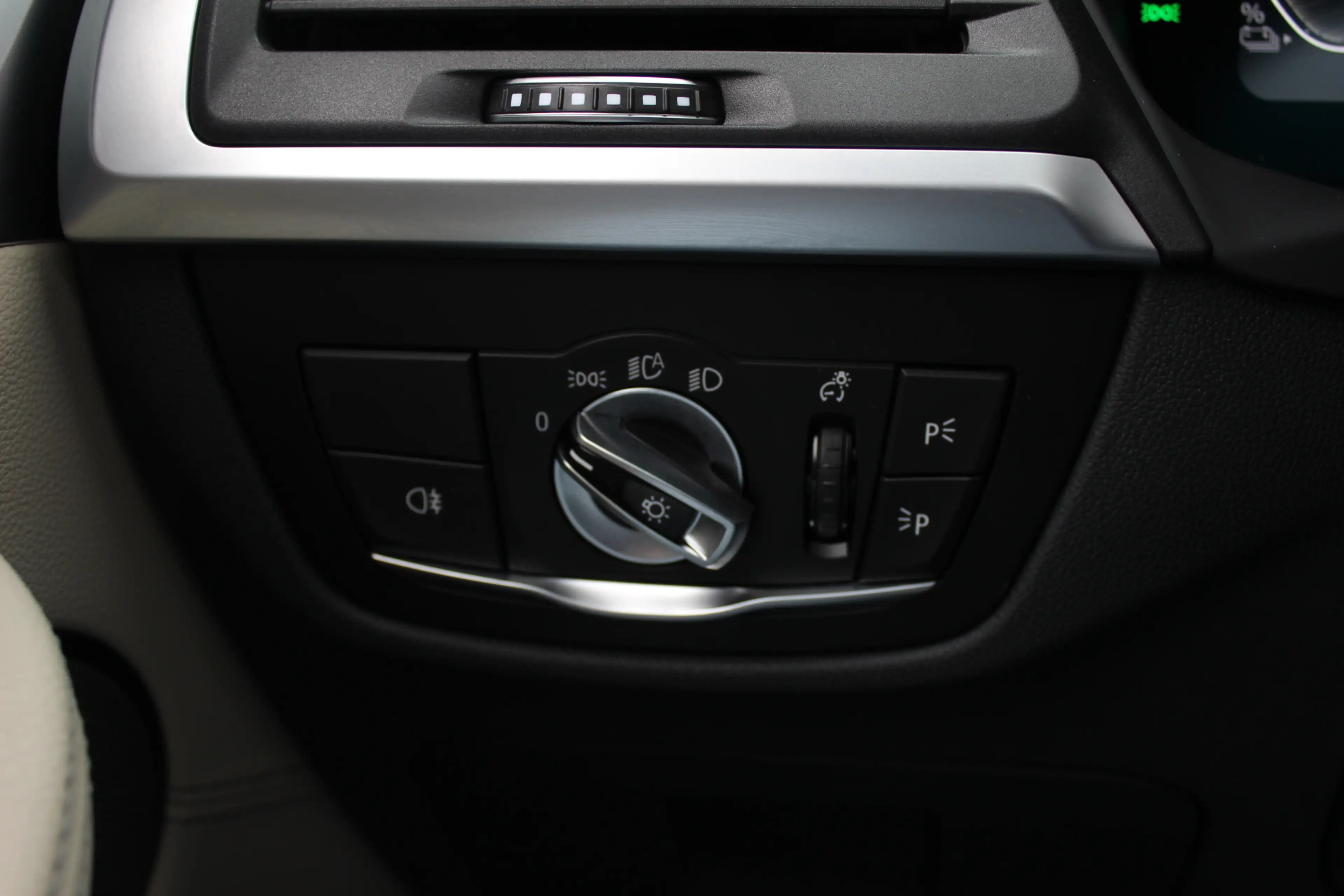 BMW iX3 High Executive 80 kWh / SoH 94,1% / Panoramadak / — photo 34