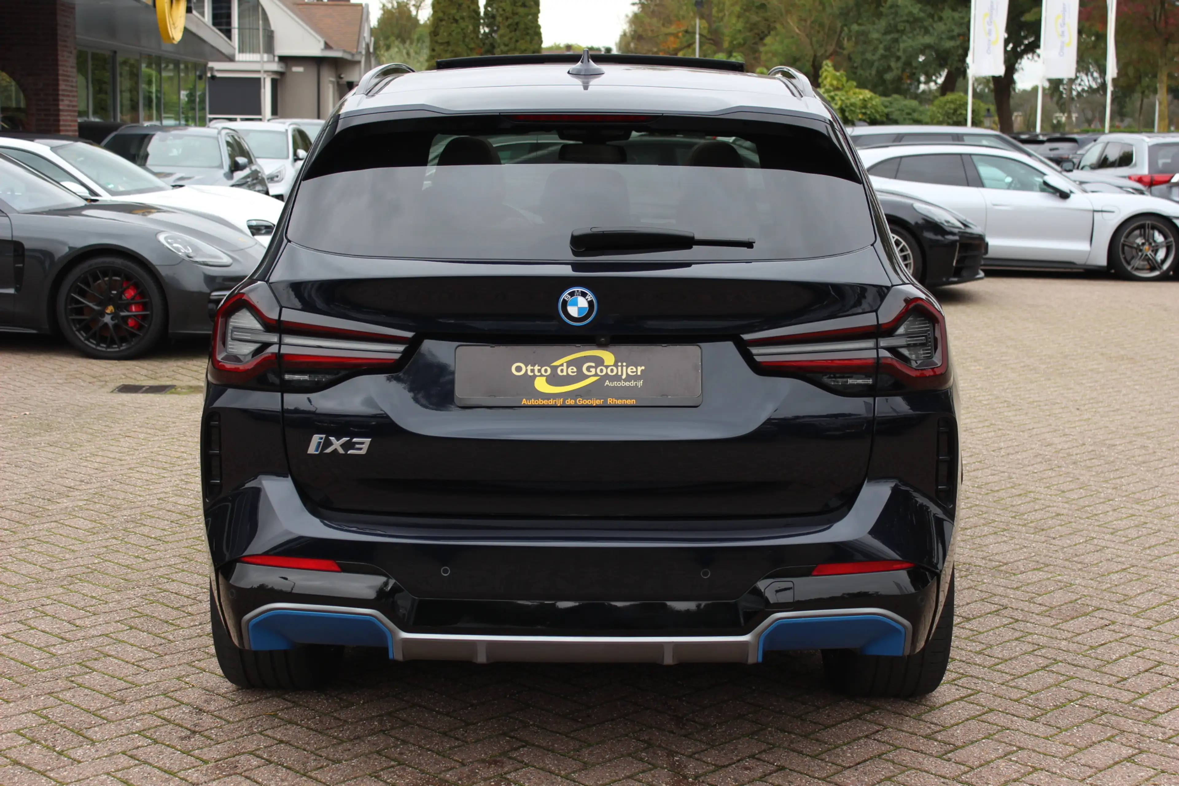 BMW iX3 High Executive 80 kWh / SoH 94,1% / Panoramadak / — photo 16