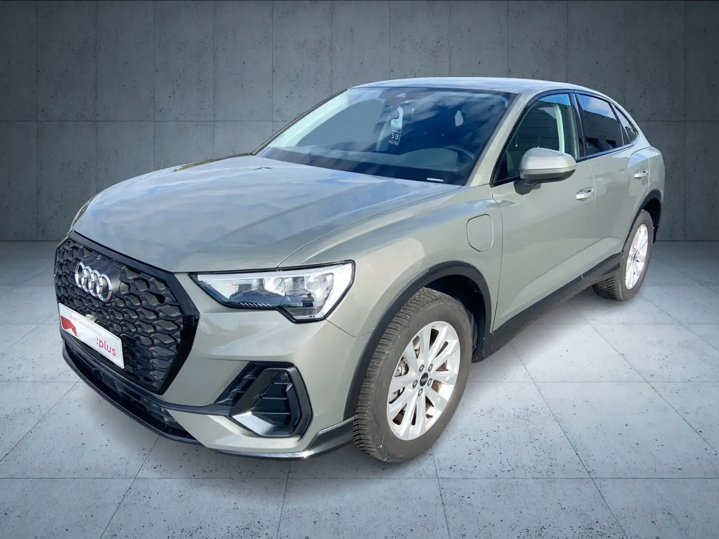 Audi Q3 Sportback TFSI e 45 TFSI e 180(245)  S tronic Grau - 1
