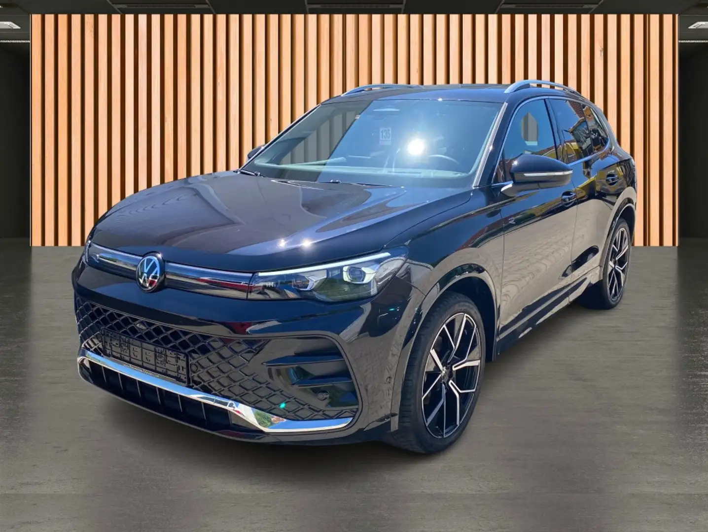 Volkswagen Tiguan 1.5 eTSI 110 kW R-Line*neues Modell*HarmanKardon Black - 2