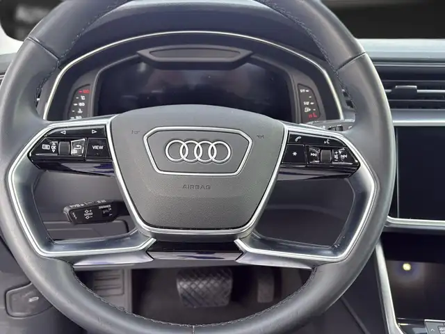 Audi A6 view 14