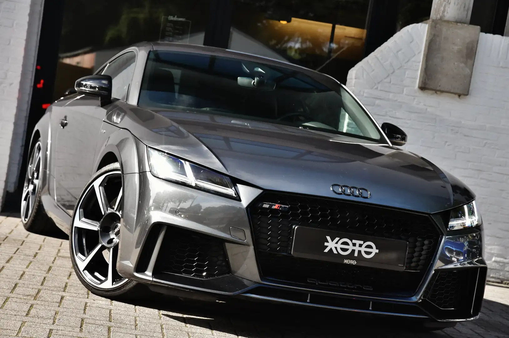 Audi TT RS COUPE 2.5TFSI QUATTRO S TRONIC 20 YEARS EDITION Grijs - 2