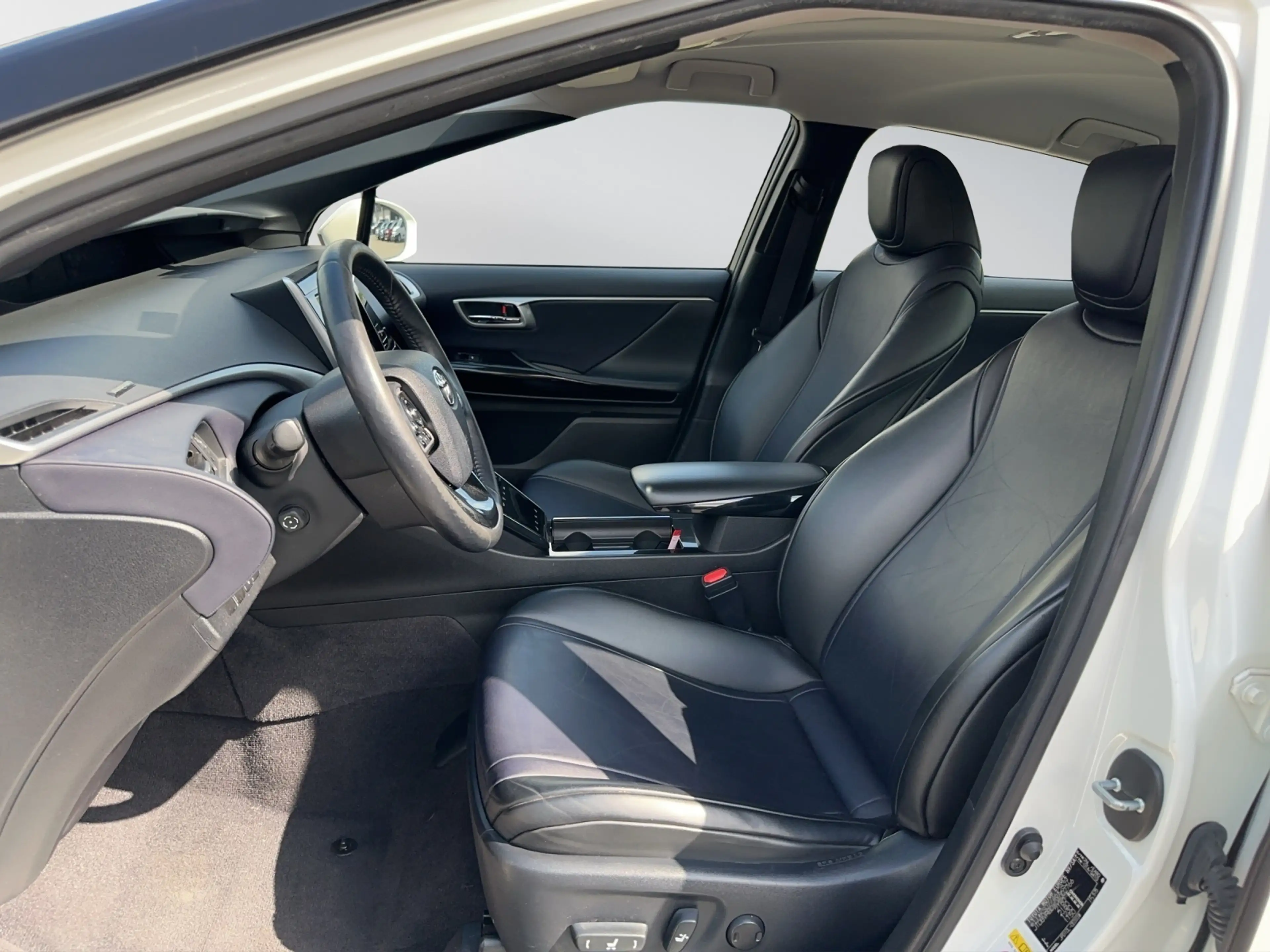 Toyota Mirai TOYOTA GEPRÜFTER GEBRAUCHTWAGEN ACC+LEDER — photo 9