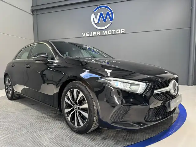 Mercedes-Benz A 200 200d 8G-DCT