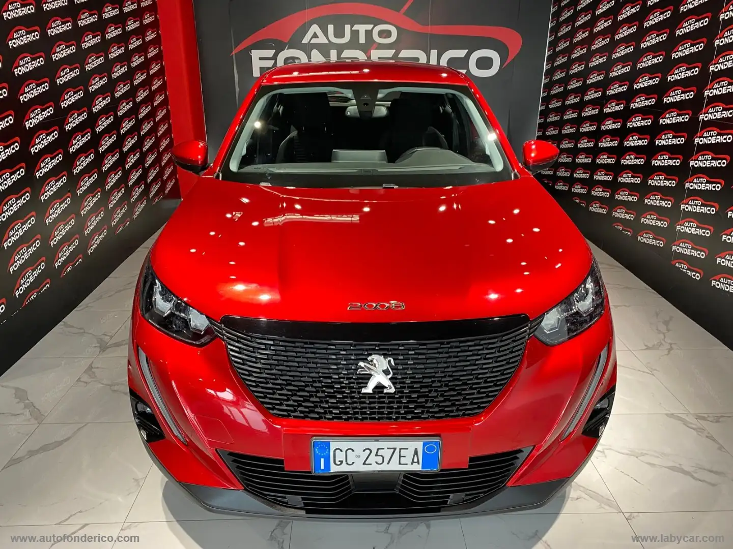 Peugeot 2008 1.5 DIESEL Rood - 1