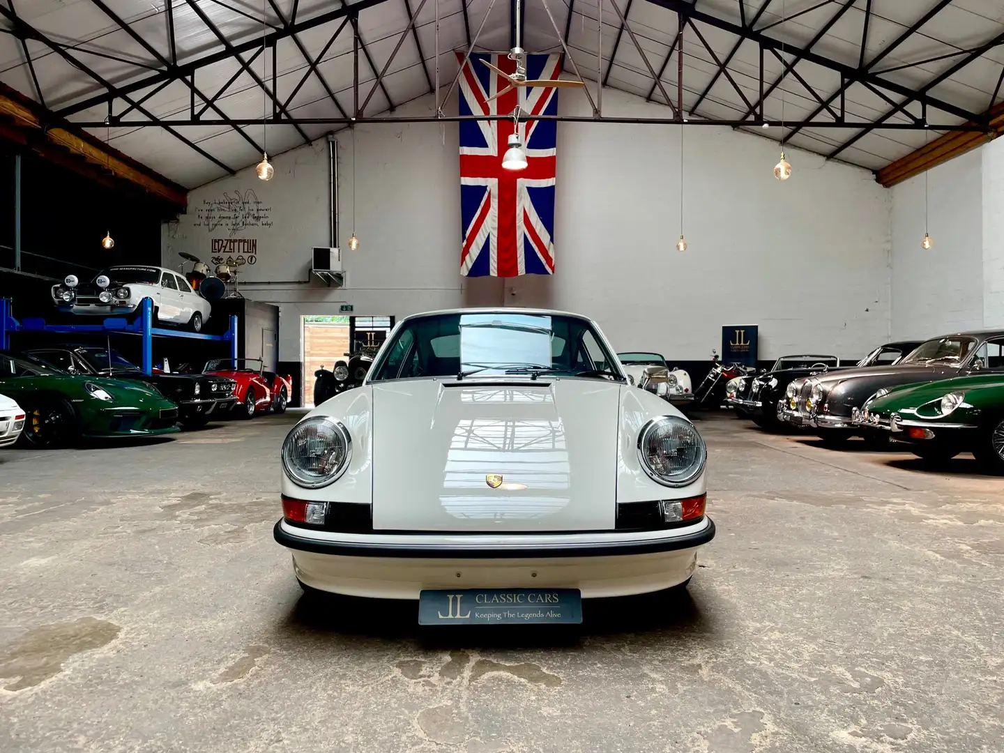 Porsche 911 2.4S Blanc - 2
