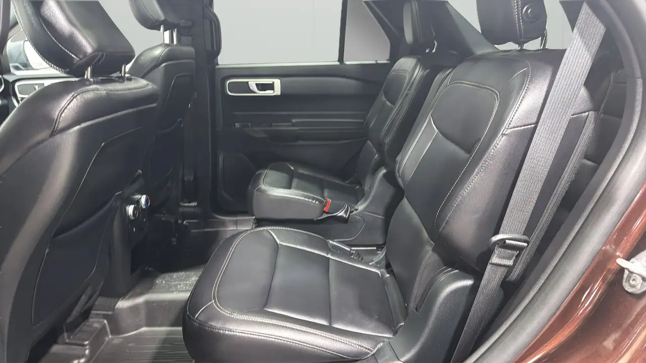 Ford Explorer photo Ford Explorer