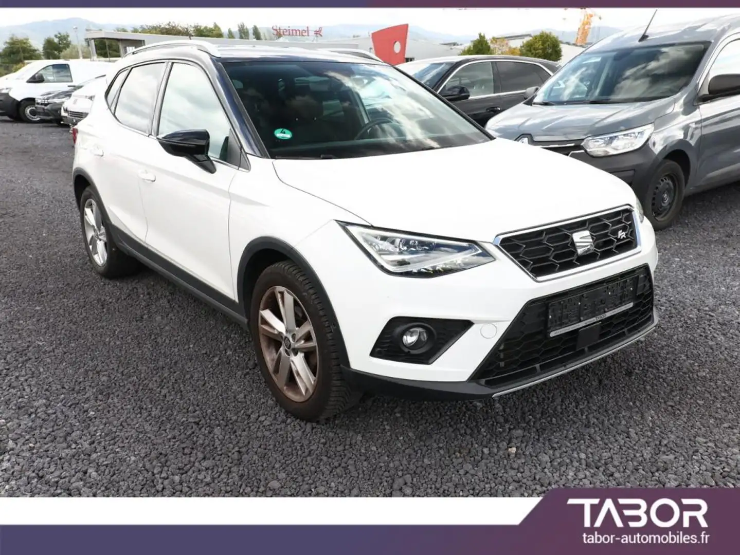 SEAT Arona 1.0 TGI 90 FR LED GPS ACC ParcAs Weiß - 2