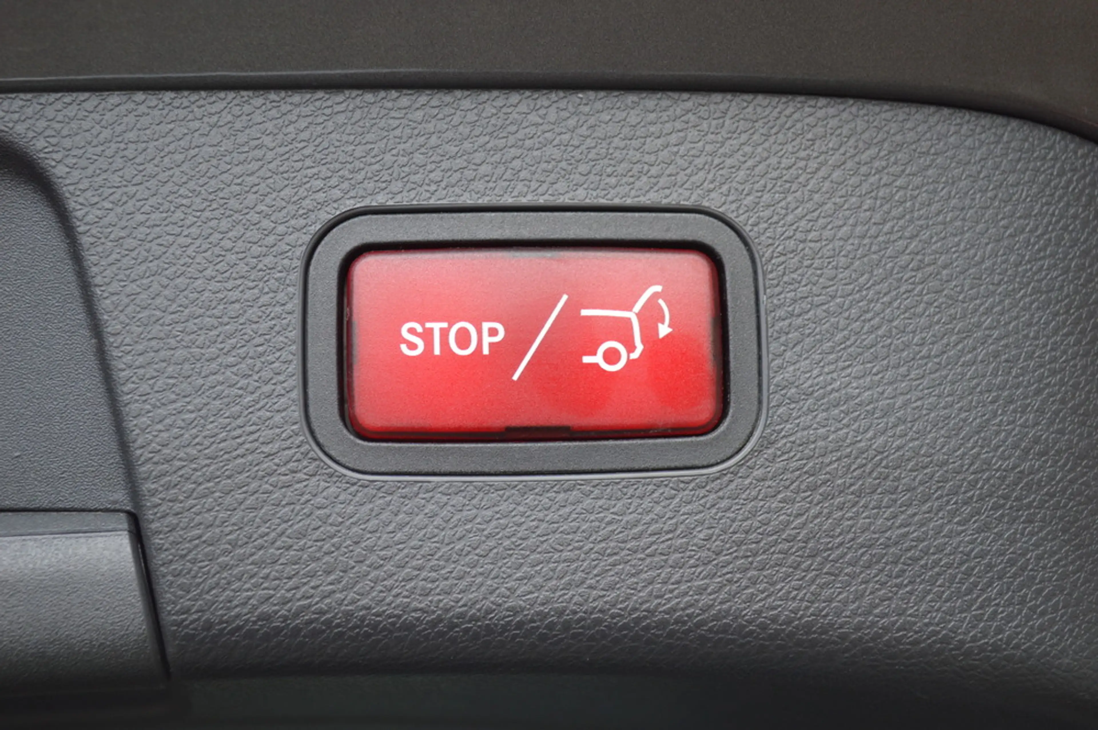 Mercedes-Benz GLA 180 Led Navi Camera Pdc — photo 21
