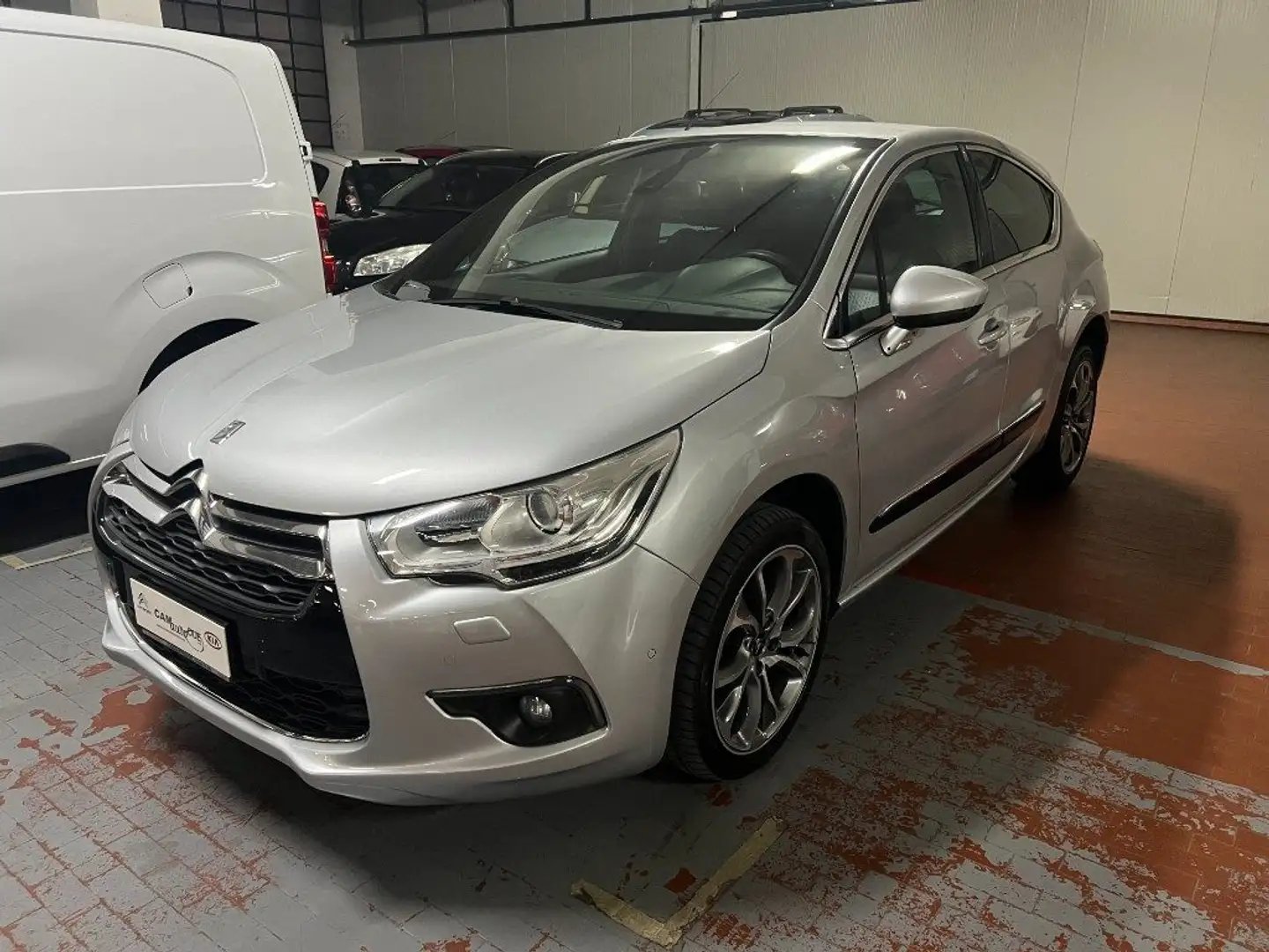 DS Automobiles DS 4 2.0 HDi 135 Sport Chic GARANZIA 24 MESI Plateado - 1