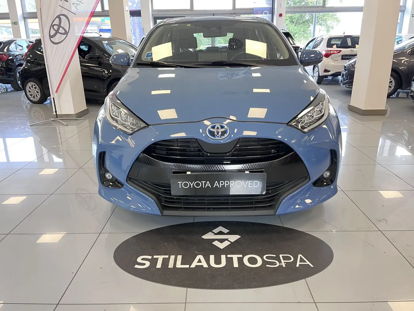 Toyota Yaris Yaris 1.5 Hybrid 5 porte Trend Blu/Azzurro - 2
