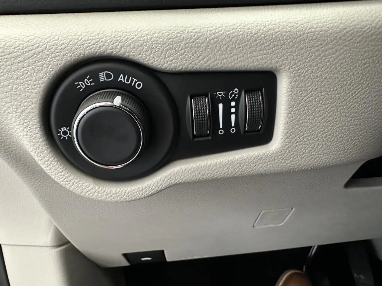 Chrysler Grand Caravan снимка Chrysler Grand Caravan