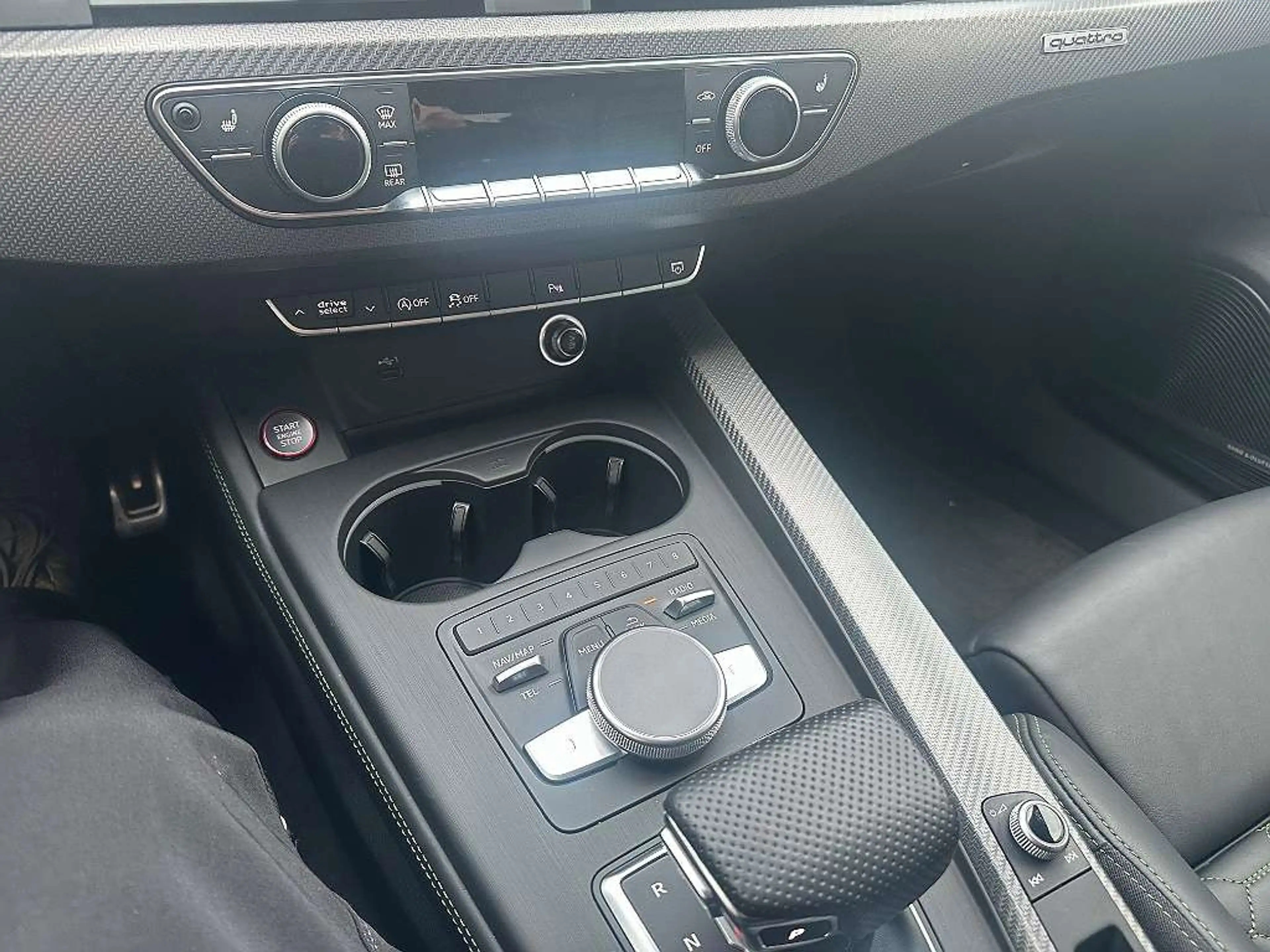Audi RS4 RS4 4,2 V8 quattro — photo 7