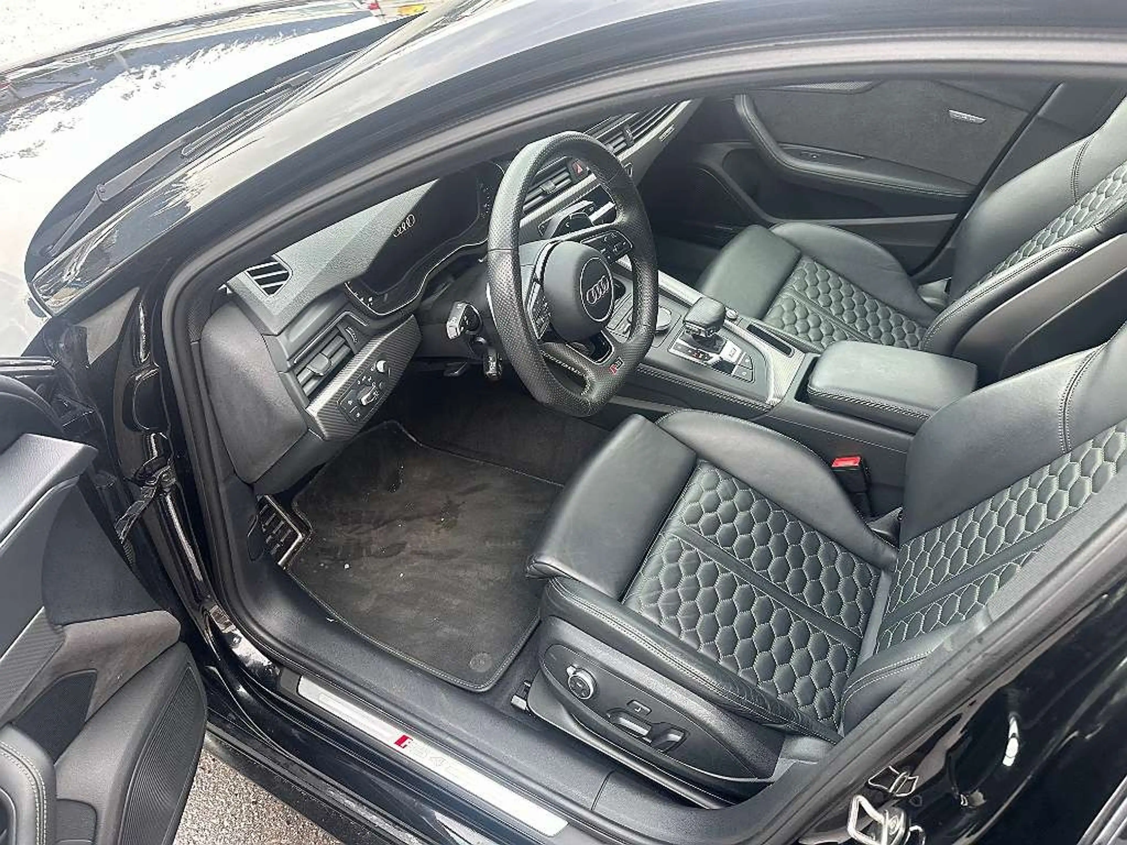 Audi RS4 RS4 4,2 V8 quattro — photo 6