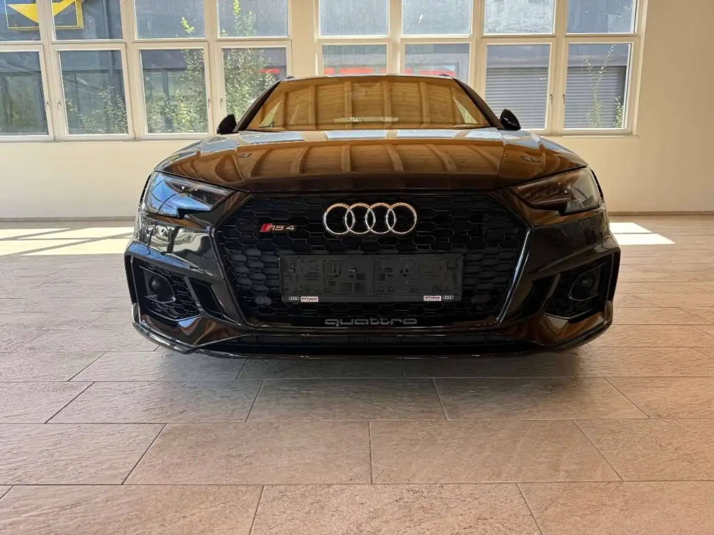 Audi RS4 RS4 4,2 V8 quattro Schwarz - 2