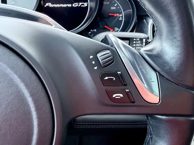 Porsche Panamera view 19