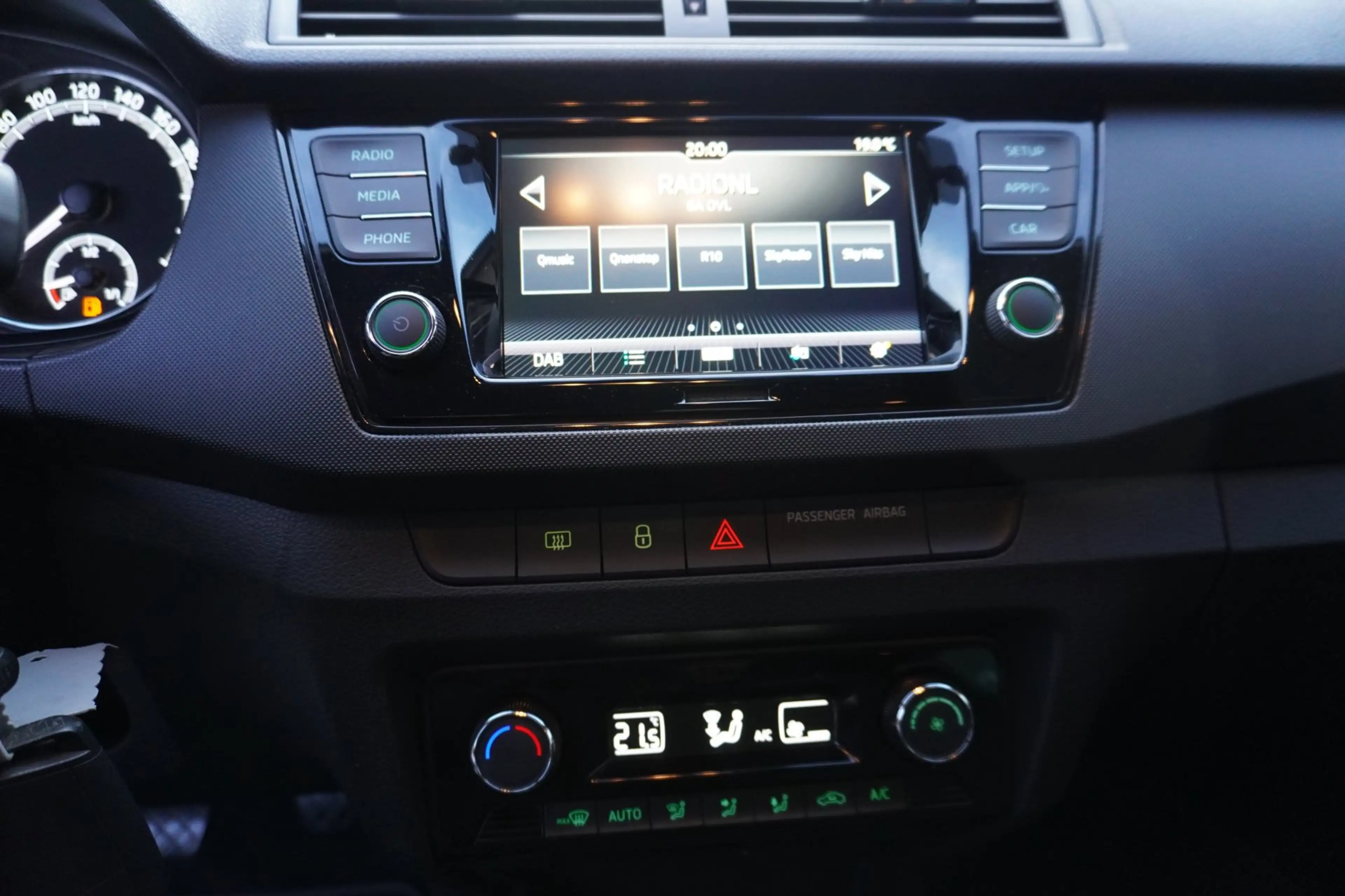 Skoda Fabia 1.0 TSI Ambition — photo 15