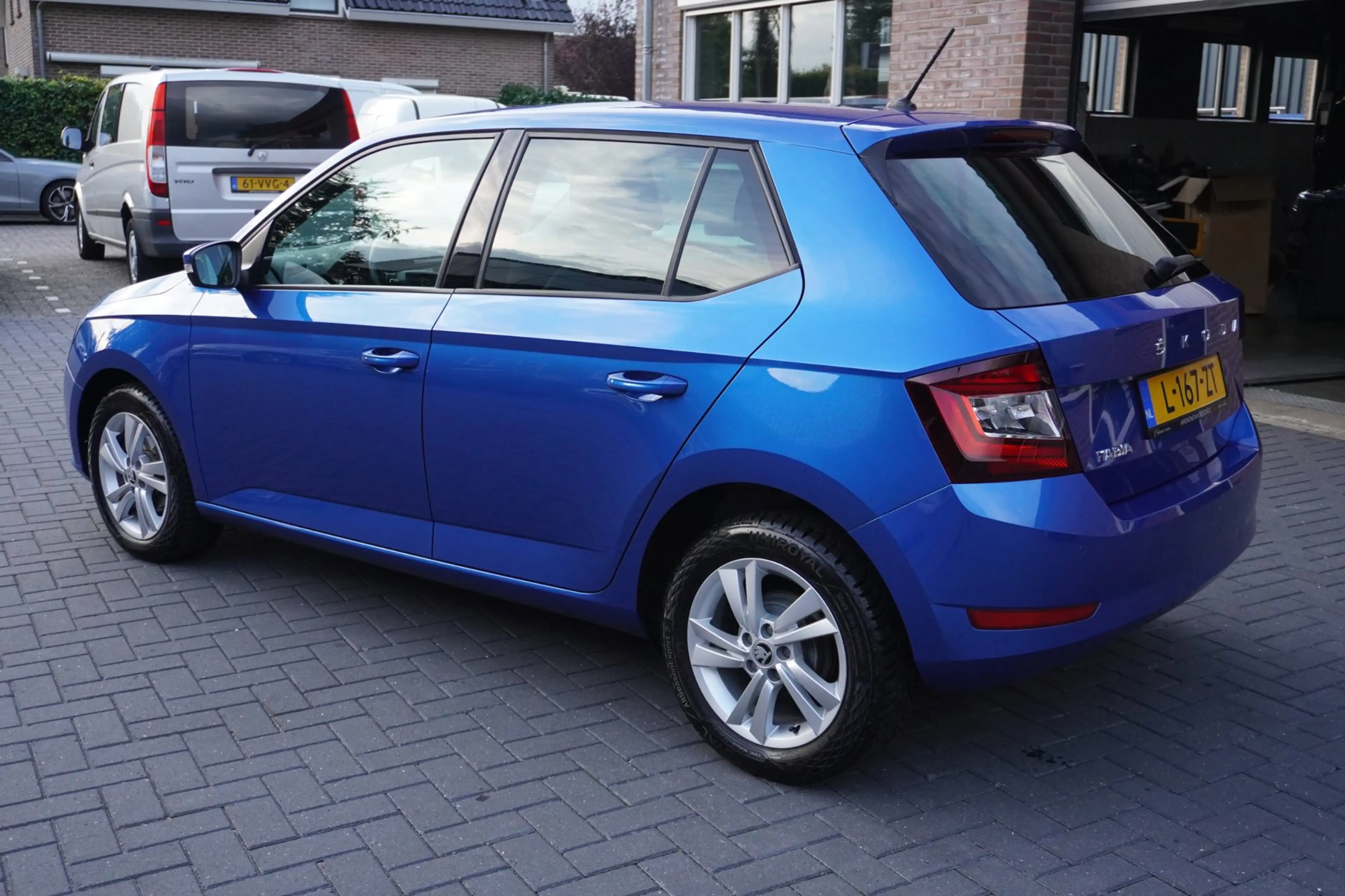 Skoda Fabia 1.0 TSI Ambition — photo 3