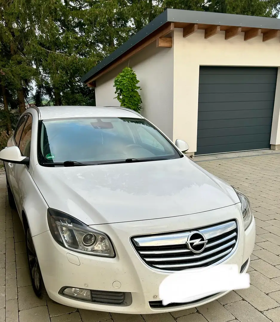 Opel Insignia 2.0 CDTI Sports Tourer 4x4 ecoFLEX St./St Innovati Weiß - 2