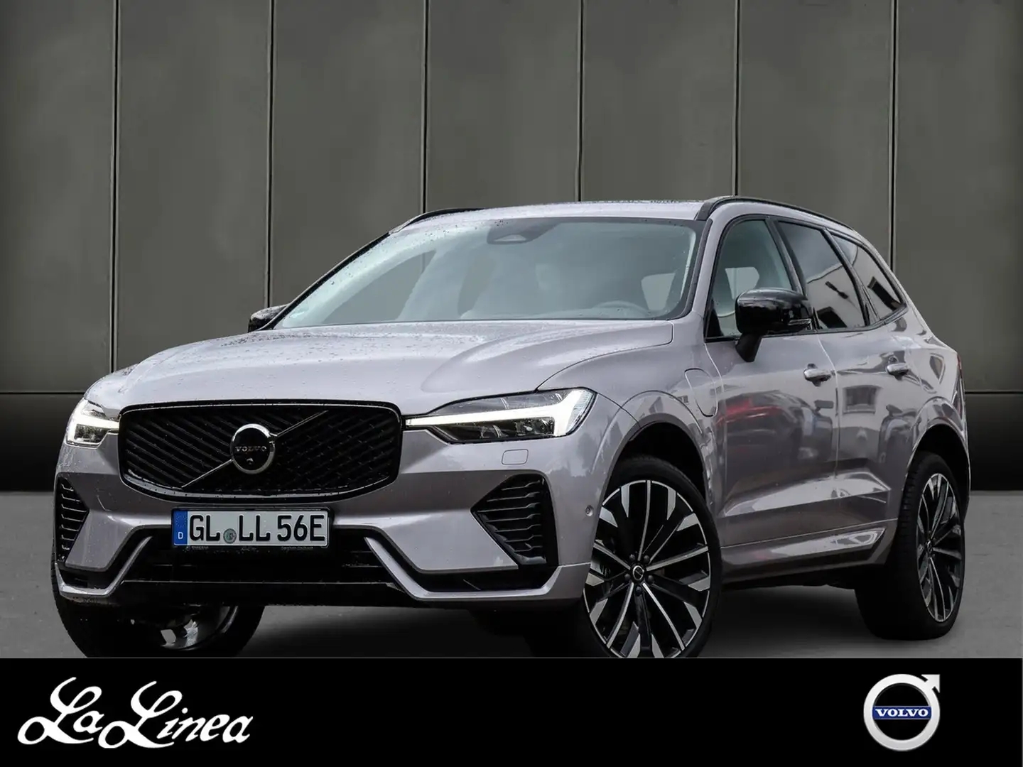 Volvo XC60 T8 Ultra Dark Recharge Plug-In Hybrid AWD Zilver - 1