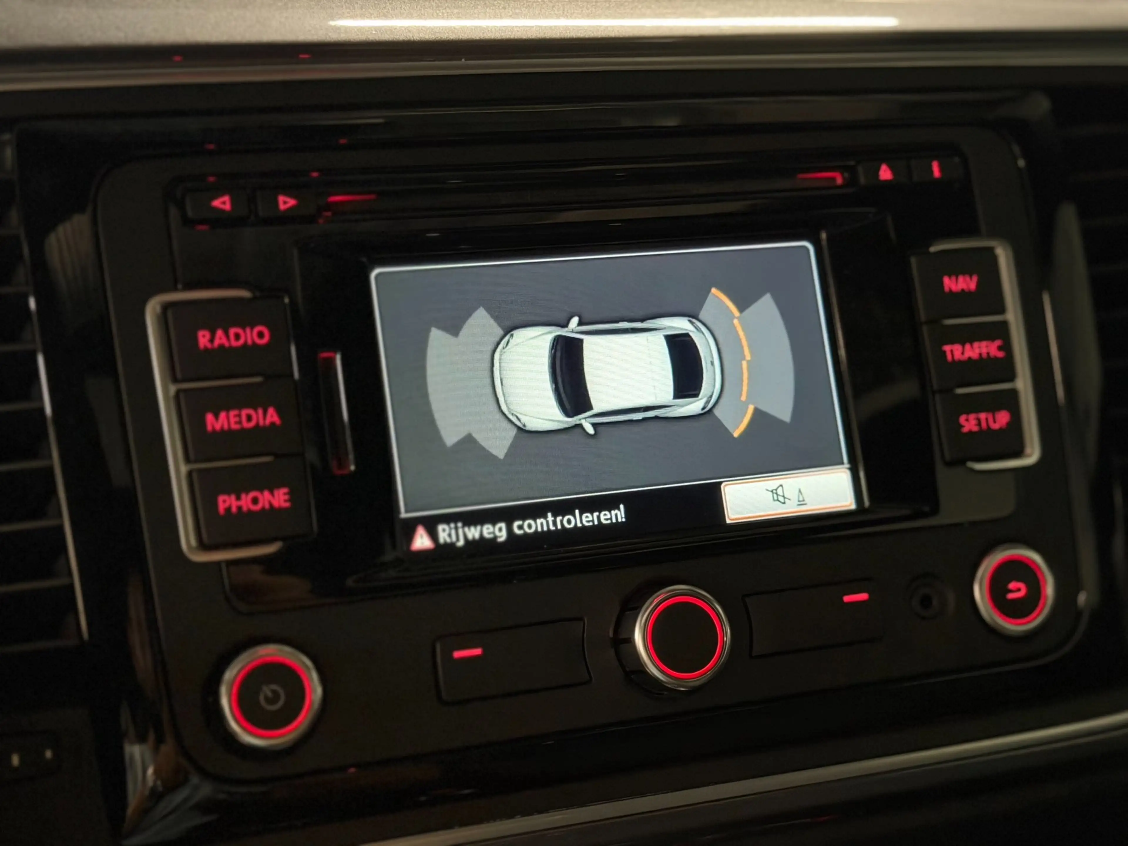 Volkswagen Beetle 1.4 TSI Sport| PANO|PDC|STOELVERWARMING| — photo 14
