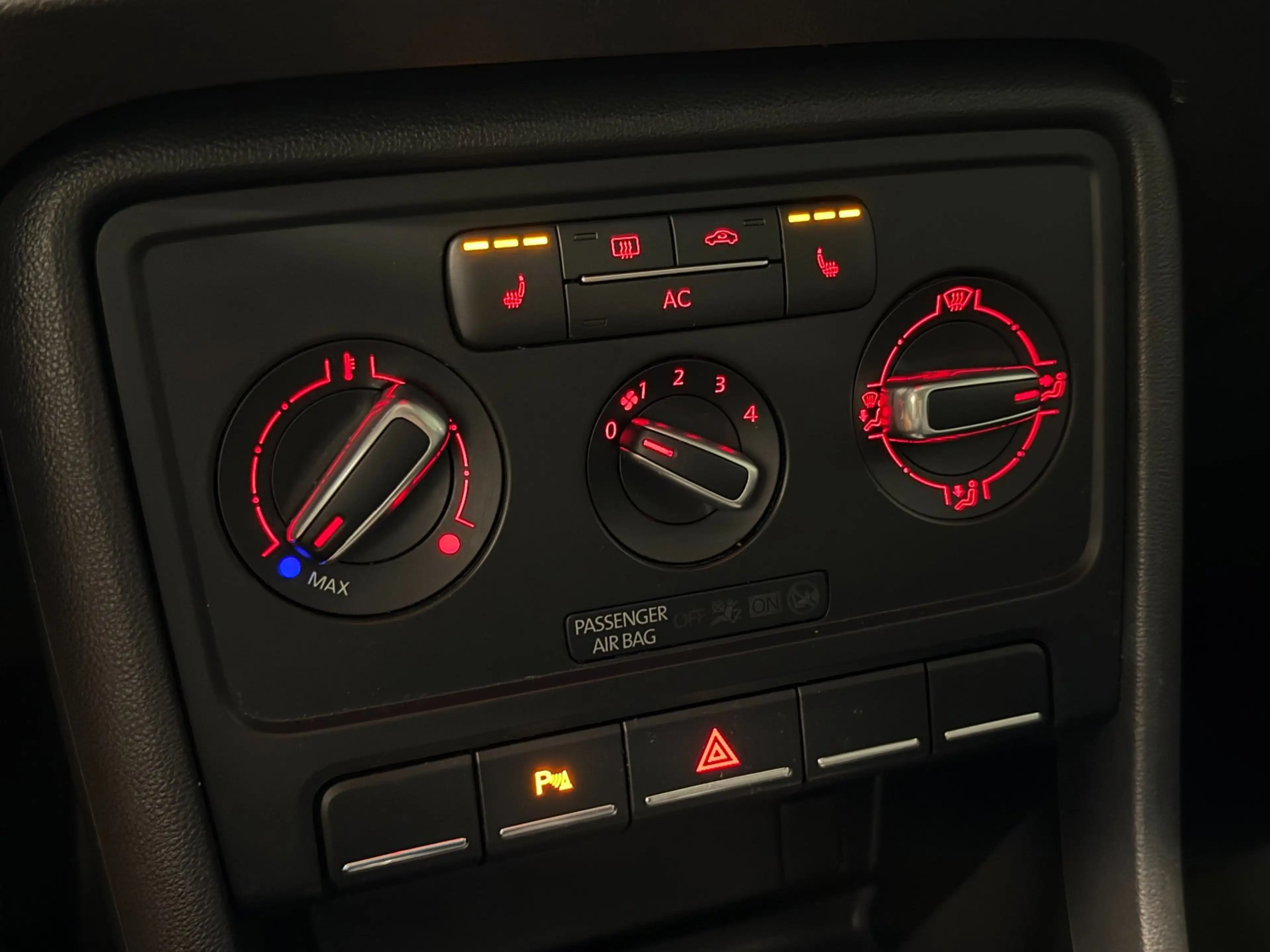 Volkswagen Beetle 1.4 TSI Sport| PANO|PDC|STOELVERWARMING| — photo 15